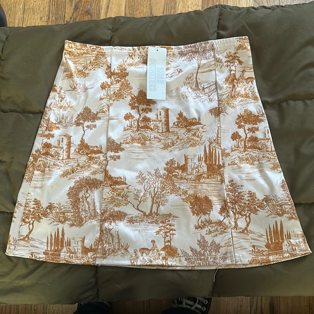 Urban Outfitters satin toile mini skirt day e medium NWT